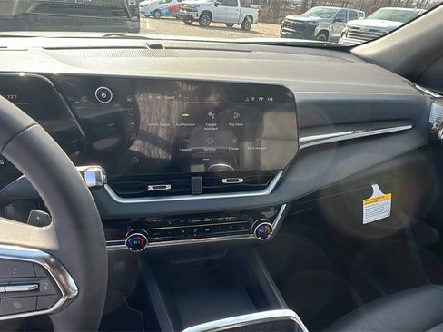 New 2026 Chevrolet Equinox LT image 22