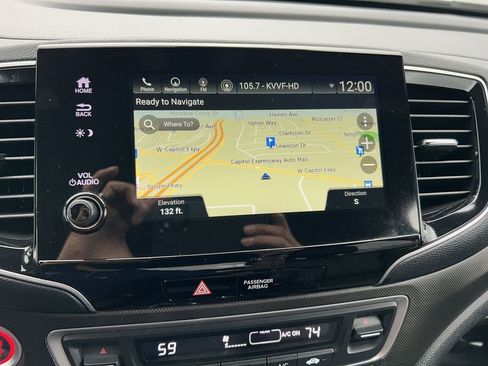 Certified 2022 Honda Passport TrailSport image 18