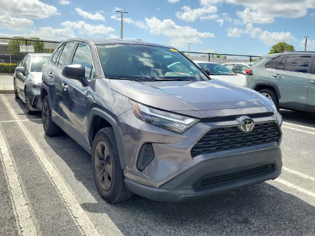 Used 2024 Toyota RAV4 LE FWD image 3