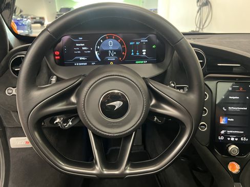 Used 2025 McLaren 750S RWD image 46