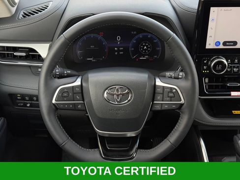Certified 2026 Toyota Highlander Platinum AWD/4WD image 22