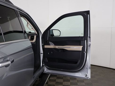 Used 2024 Ford Expedition Max Limited image 26