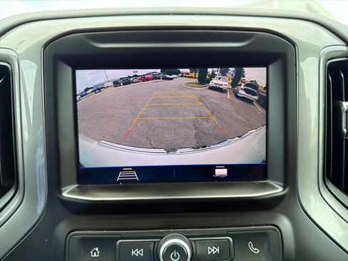 Used 2020 GMC Sierra 1500 4x4 Crew Cab w/ Sierra Value Package image 13