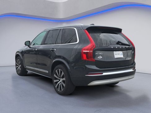 Used 2022 Volvo XC90 T6 Inscription image 3