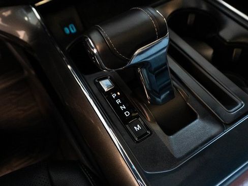 Used 2022 Ford F150 Lariat w/ Equipment Group 502A High image 33