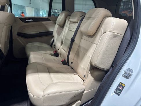 Used 2017 Mercedes-Benz GLS 450 4MATIC image 45