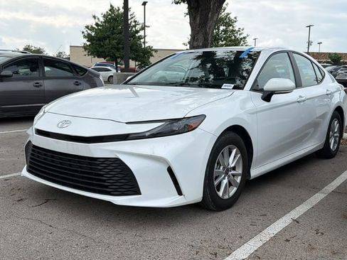 Certified 2025 Toyota Camry LE FWD image 18