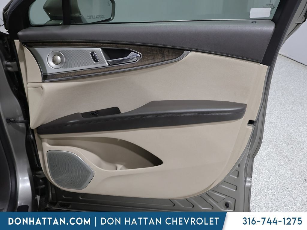 Used 2016 Lincoln MKX Reserve w/ Luxury Package AWD/4WD image 8