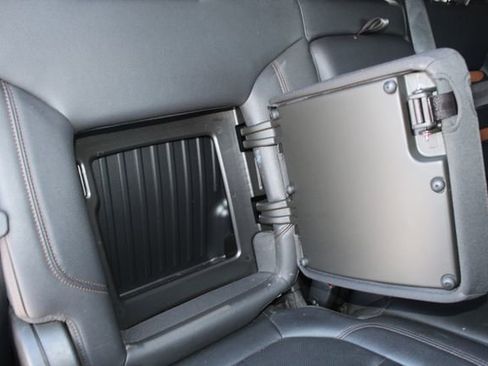 Used 2021 GMC Sierra 2500 AT4 image 16