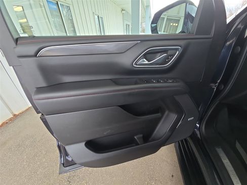 Used 2022 Chevrolet Tahoe RST w/ Luxury Package image 22