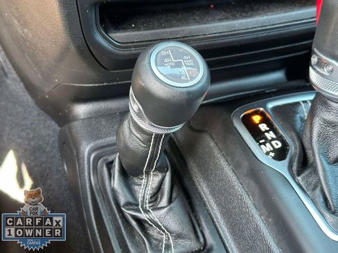 Used 2023 Jeep Wrangler Unlimited Sahara w/ Cold Weather Group AWD/4WD image 32