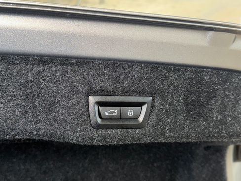 Used 2025 BMW 530i RWD image 14