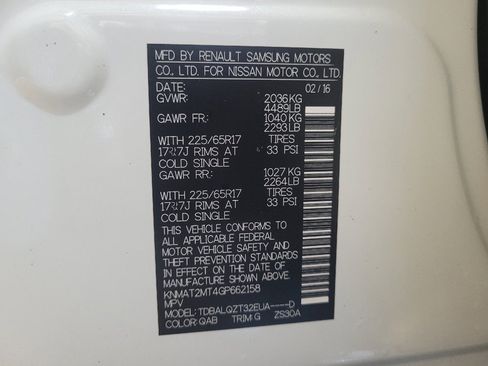 Used 2016 Nissan Rogue SV FWD image 33