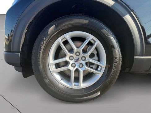 New 2026 Ford Explorer Active AWD/4WD image 38