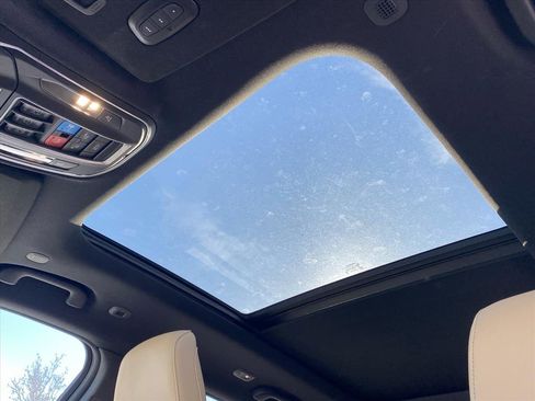 Used 2024 Jeep Grand Cherokee Limited w/ Black Appearance Package image 19