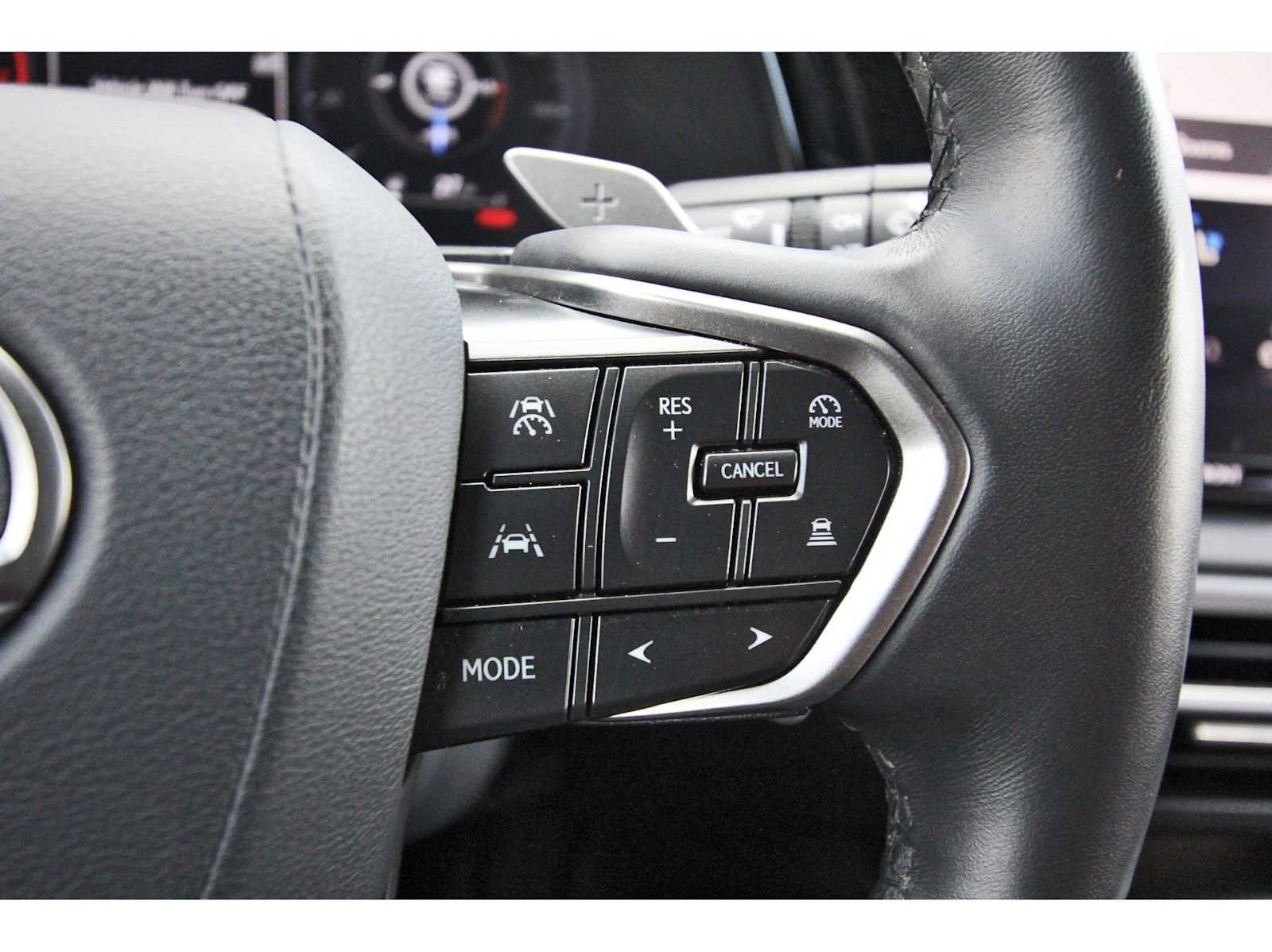 Used 2025 Lexus RX 350 Premium w/ Convenience Package FWD image 16