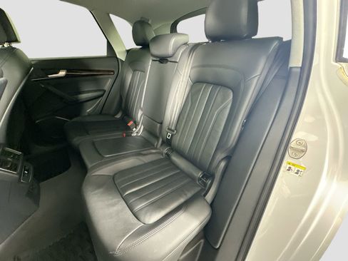 Used 2018 Audi Q5 2.0T Premium image 24