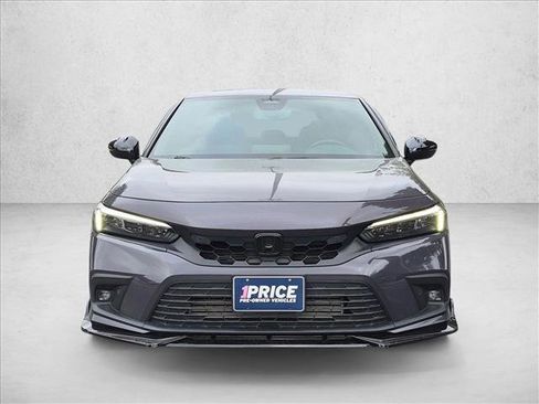 Used 2024 Honda Civic Sport Touring image 2