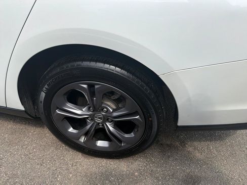 Used 2023 Honda Accord EX image 12