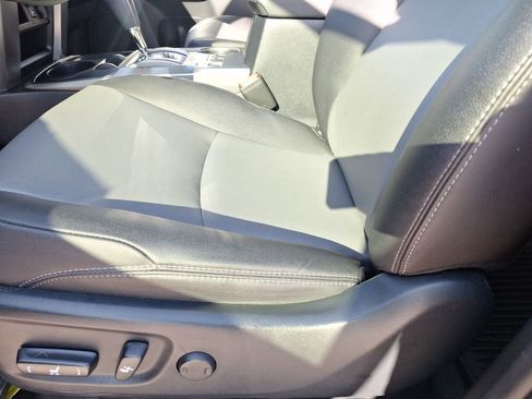 Used 2023 Toyota 4Runner SR5 Premium w/ Moonroof Package image 15