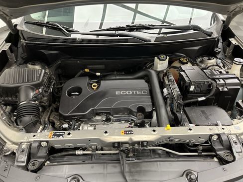Used 2018 Chevrolet Equinox LT FWD image 25
