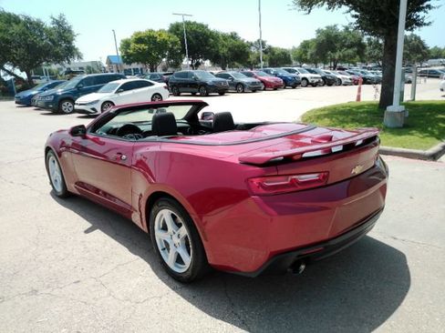 Used 2017 Chevrolet Camaro LT w/ Technology Package RWD image 17