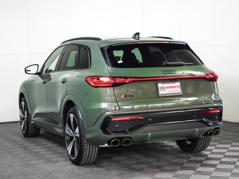 New 2025 Audi SQ5 Prestige image 2