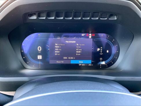 Used 2025 Volvo XC90 B6 Plus image 26