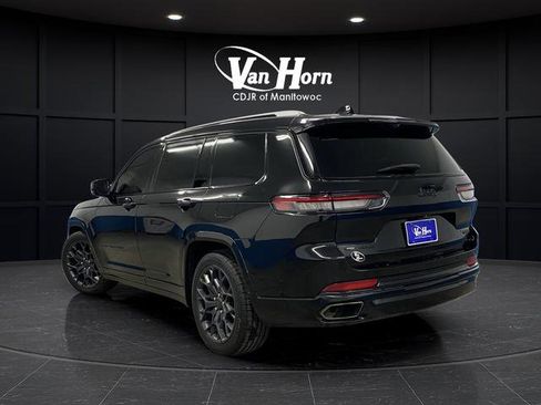 Used 2023 Jeep Grand Cherokee L Summit image 3