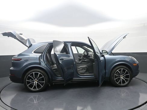 Used 2019 Porsche Cayenne S AWD/4WD image 44