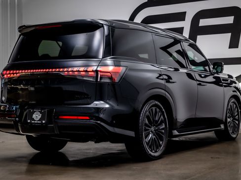 Used 2025 INFINITI QX80 Sensory AWD/4WD image 33