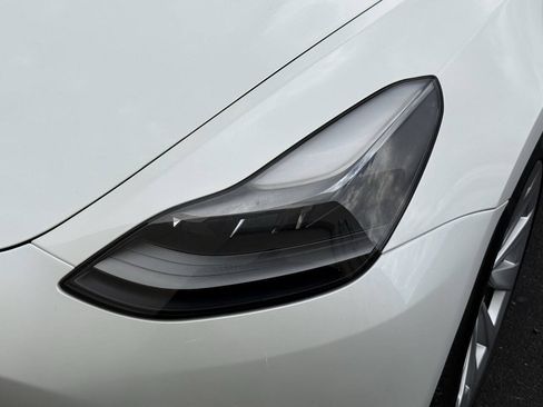 Used 2023 Tesla Model 3 Standard Range RWD image 34