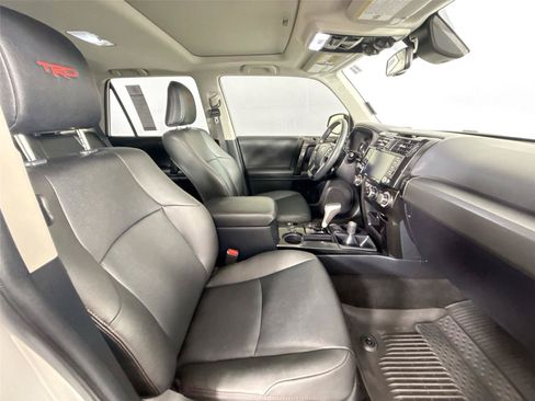 Certified 2024 Toyota 4Runner TRD Off-Road Premium AWD/4WD image 43