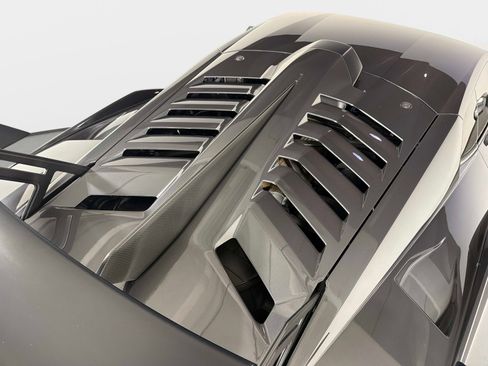 Used 2022 Lamborghini Huracan STO image 27