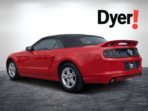 Used 2014 Ford Mustang Convertible RWD image 6