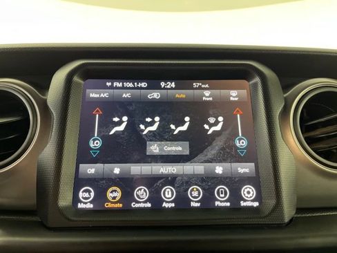 Used 2022 Jeep Wrangler Unlimited Sport image 29