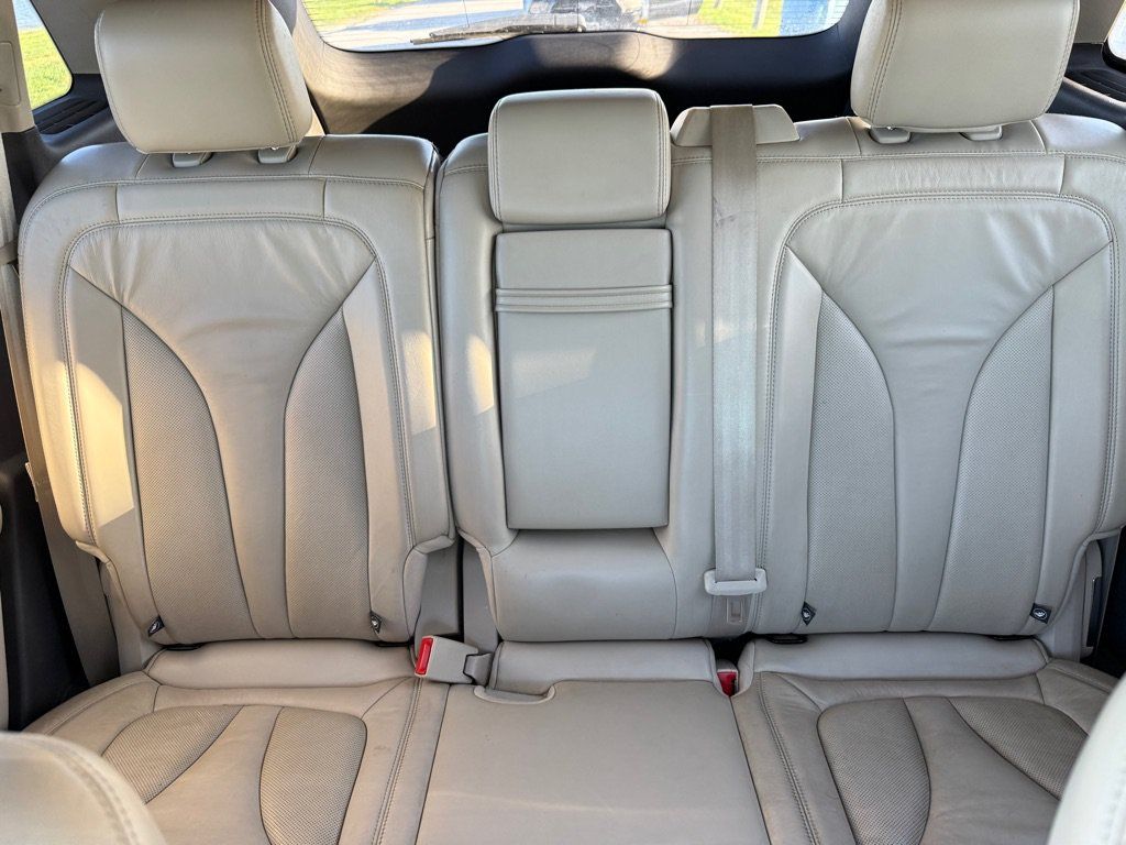 Used 2017 Lincoln MKX Select w/ Select Plus Package FWD image 16