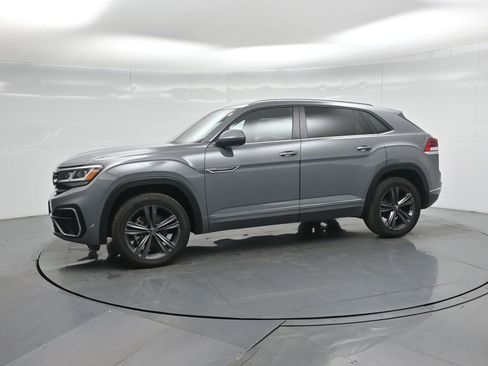 Used 2021 Volkswagen Atlas Cross Sport SE image 26
