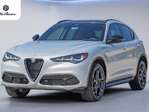 New 2025 Alfa Romeo Stelvio Sprint w/ Veloce Package image 7