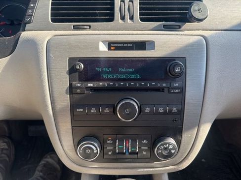 Used 2007 Chevrolet Impala LTZ image 16