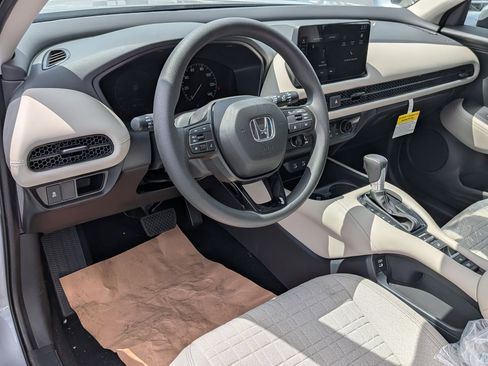 New 2026 Honda HR-V LX image 16