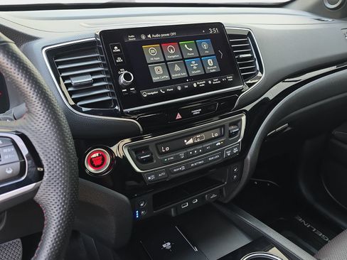 Used 2024 Honda Ridgeline Black Edition image 23