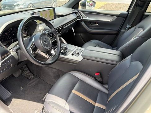 Used 2025 MAZDA CX-70 Plug-In Hybrid w/ Premium Plus AWD/4WD image 13