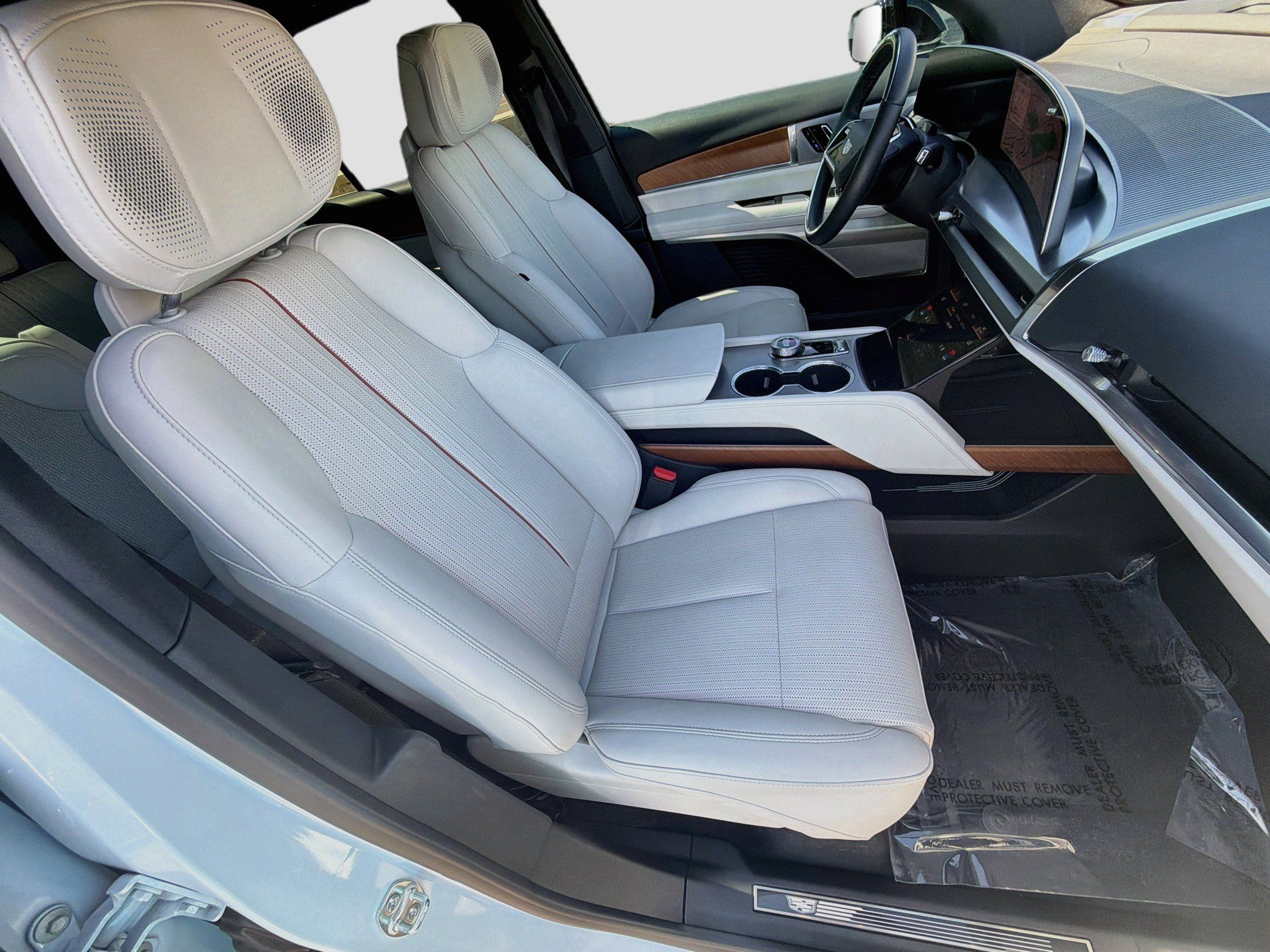 Certified 2026 Cadillac Vistiq Luxury AWD/4WD image 31