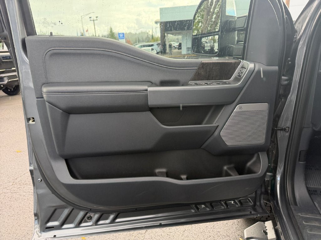 Used 2023 Ford F350 Lariat w/ Chrome Package AWD/4WD image 21
