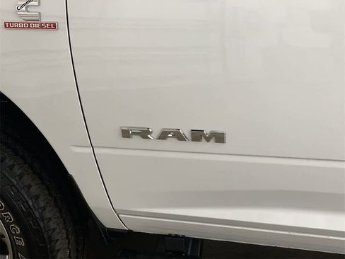 Used 2024 RAM 2500 Big Horn image 10