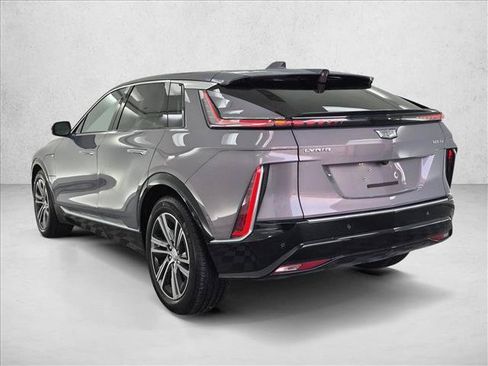 Used 2024 Cadillac Lyriq Luxury AWD/4WD image 8