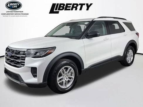 Used 2026 Ford Explorer Active AWD/4WD image 8