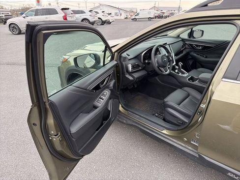 Certified 2025 Subaru Outback Limited image 14