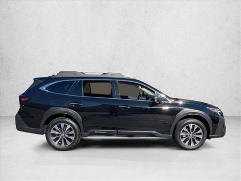 Used 2025 Subaru Outback Touring image 4
